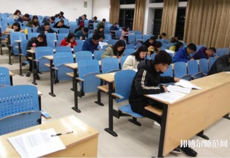 廣州2020年幼師學校中專升大?？际裁? width=
