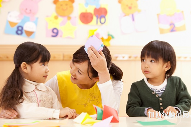 南昌2020年中專幼師學?？梢钥即髮? width=