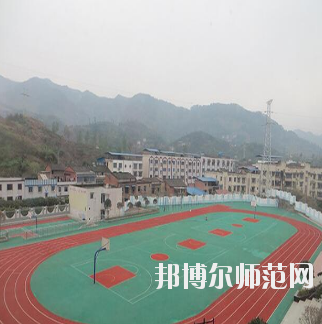 重慶統(tǒng)景幼師職業(yè)中學(xué)怎么樣、好不好