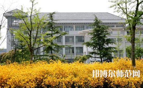 南京曉莊師范學(xué)院2023年學(xué)費(fèi)、收費(fèi)多少