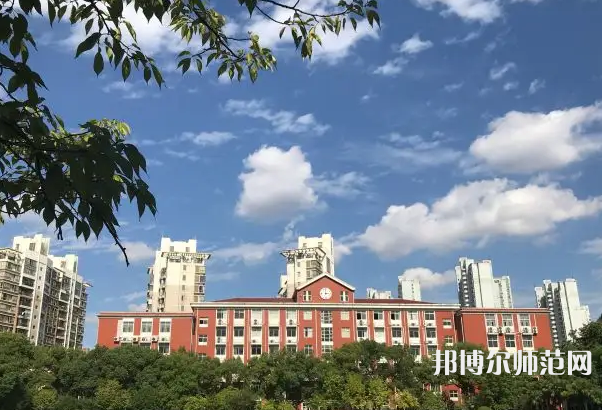 上海大學(xué)師范學(xué)院延長(zhǎng)校區(qū)2023年報(bào)名條件、招生要求、招生對(duì)象