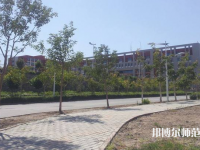 烏魯木齊職業(yè)師范大學(xué)2023年報(bào)名條件、招生要求、招生對(duì)象