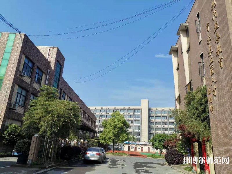 閬中師范學(xué)校2023年報(bào)名條件、招生要求