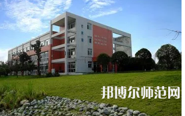 2023年成都中山職業(yè)技術(shù)幼兒師范學(xué)校報(bào)名條件、招生對(duì)象