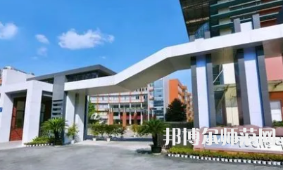 2023年四川師范大學(xué)附屬中學(xué)報(bào)名條件、招生對(duì)象